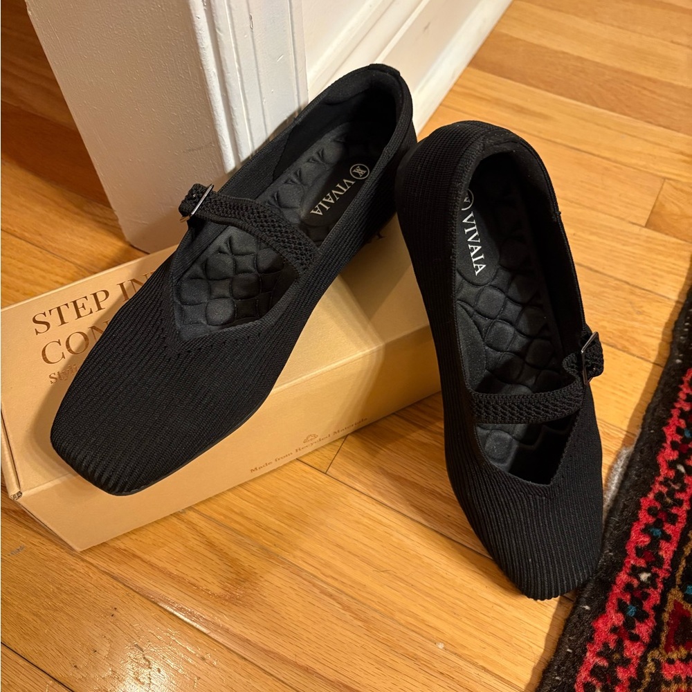 Viviaia Margot square toe Mary-Jane with original box